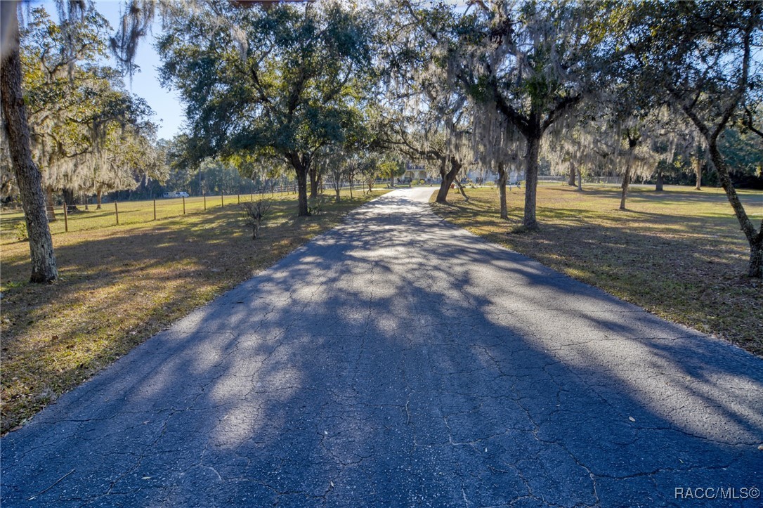 7424 N Nature Trail, Hernando, Florida image 38