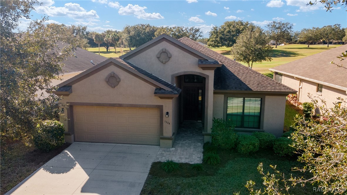 1574 W Caroline Path, Lecanto, Florida image 2