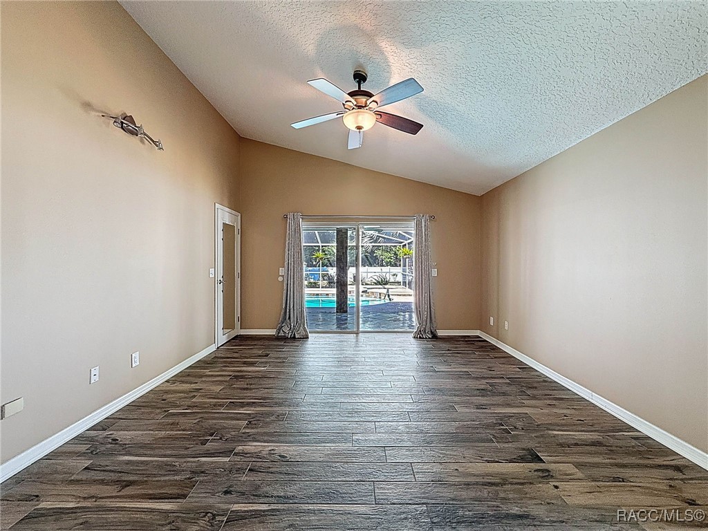 3920 Meadowlark Court, , New York image 20