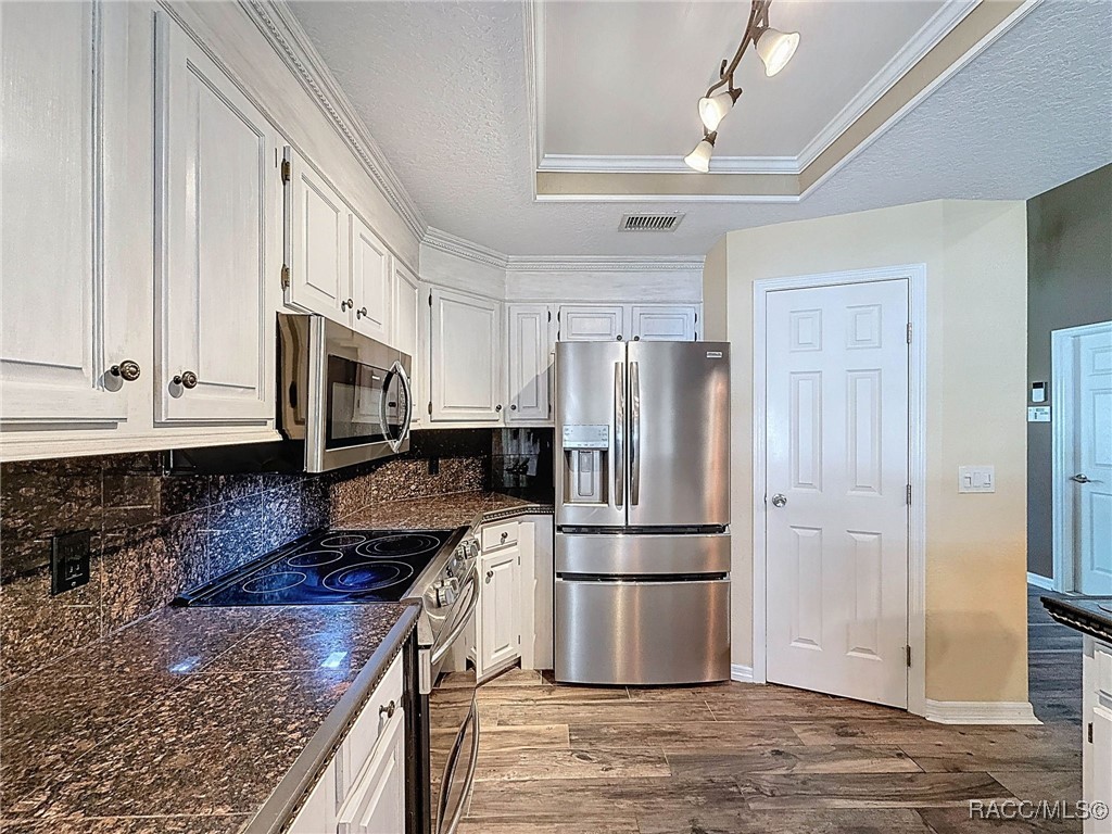 3920 Meadowlark Court, , New York image 40