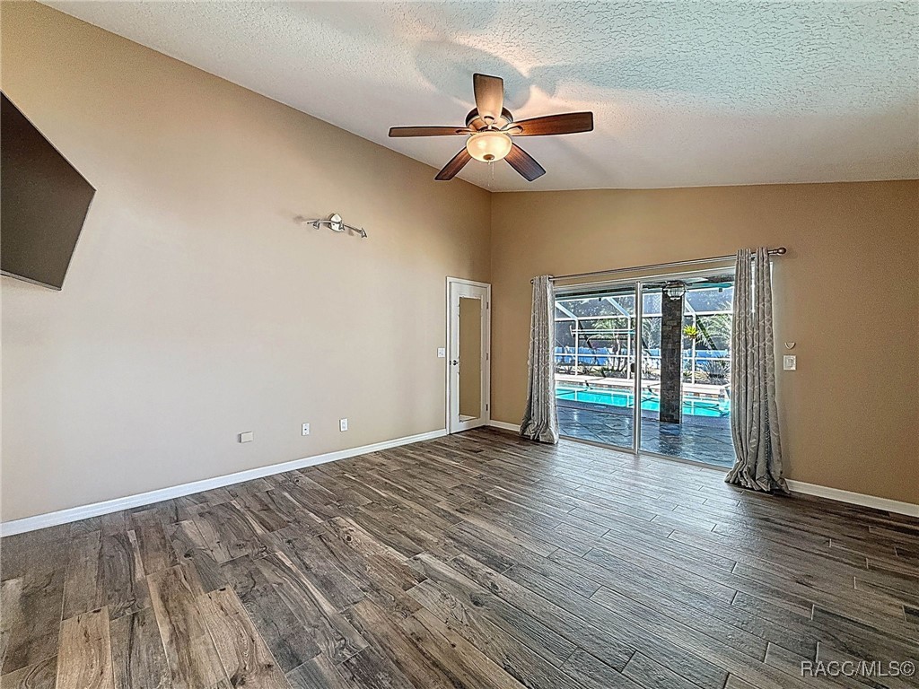 3920 Meadowlark Court, , New York image 19