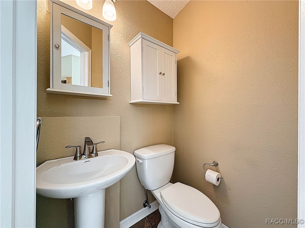 3920 Meadowlark Court, , New York image 30