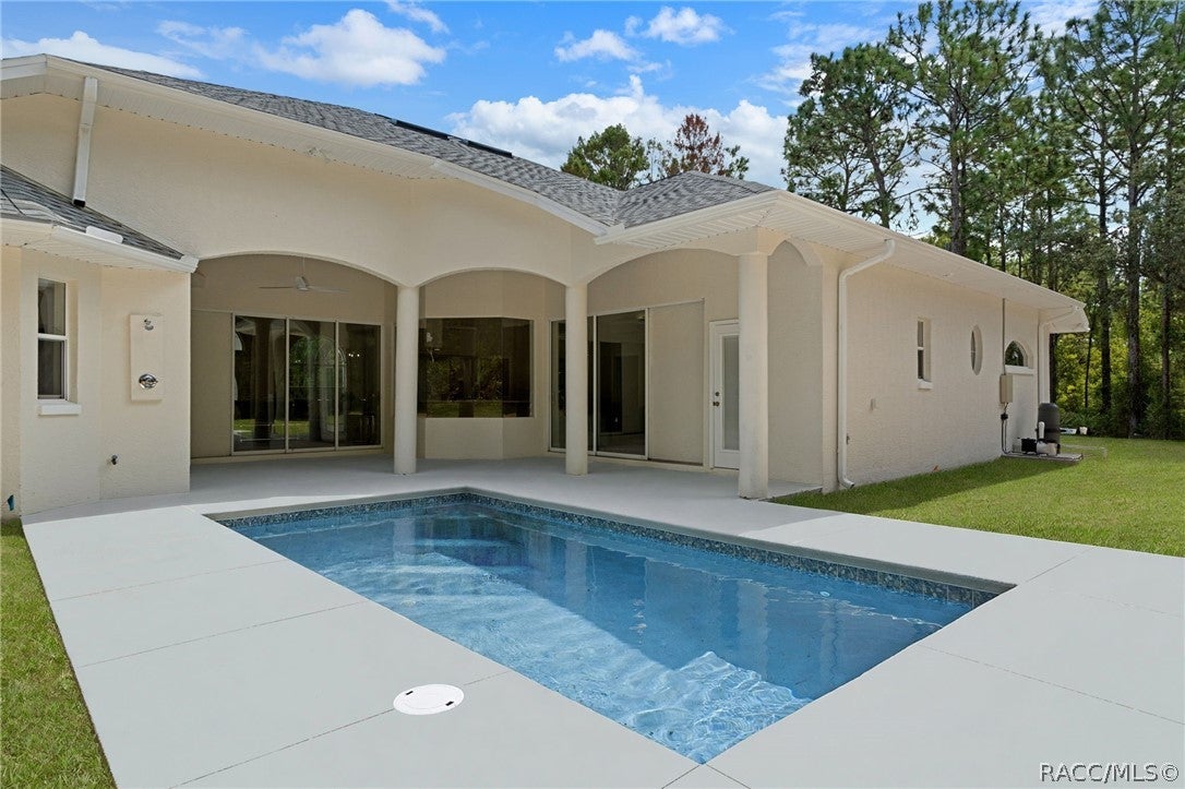 6052 N Pueblo Terrace
