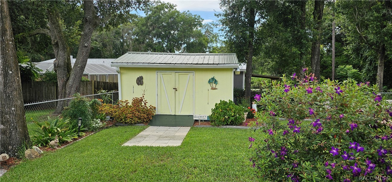 5096 S Swallow Avenue, Inverness, Florida image 17