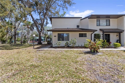 Condo For Sale - 1637 SE Paradise Circle #101<br/> Crystal River, FL 34429