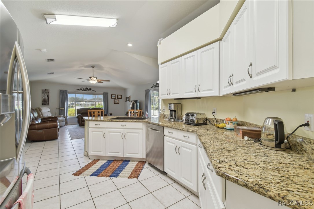 22431 Willow Lakes Drive, Lutz, New York image 27