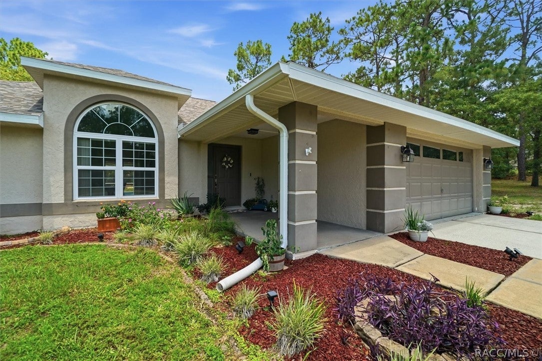2877 W Axelwood Drive
