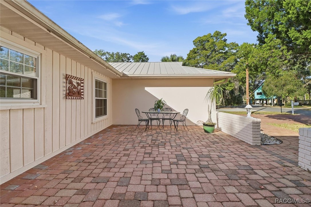 11290 W Amerindian Court