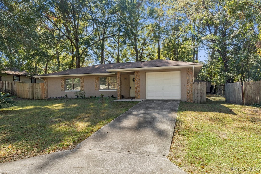 5992 E Devon Lane, Inverness, Florida image 36