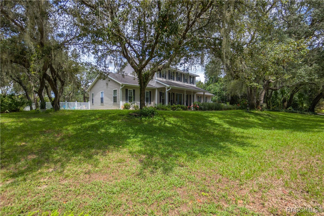 9709 E Baymeadows Drive, Inverness, Florida image 4