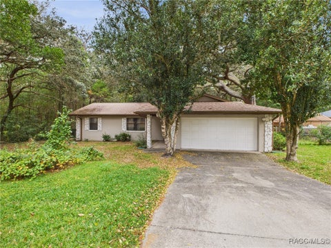 Homes For Sale - 8344 N Sarazen Drive<br/> Citrus Springs, FL 34434