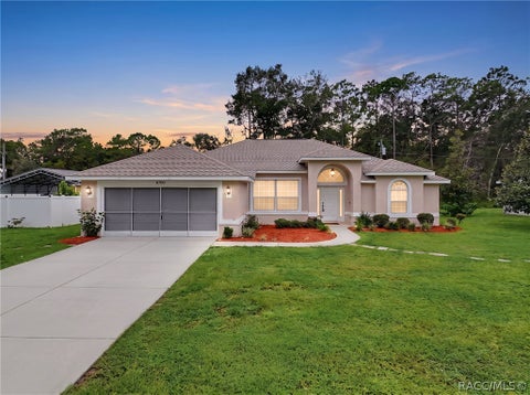 Homes For Sale - 9700 N Kendall Way<br/> Citrus Springs, FL 34434