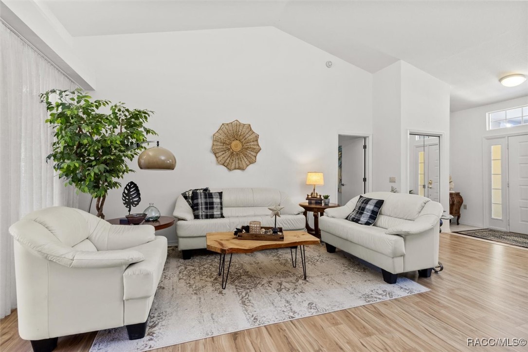 6150 N Whispering Oak Loop, Beverly Hills, New York image 8
