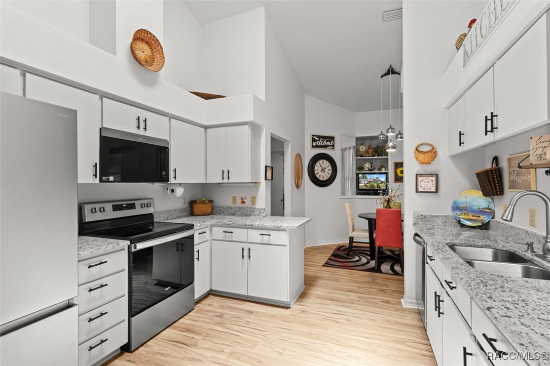6150 N Whispering Oak Loop, Beverly Hills, New York image 16