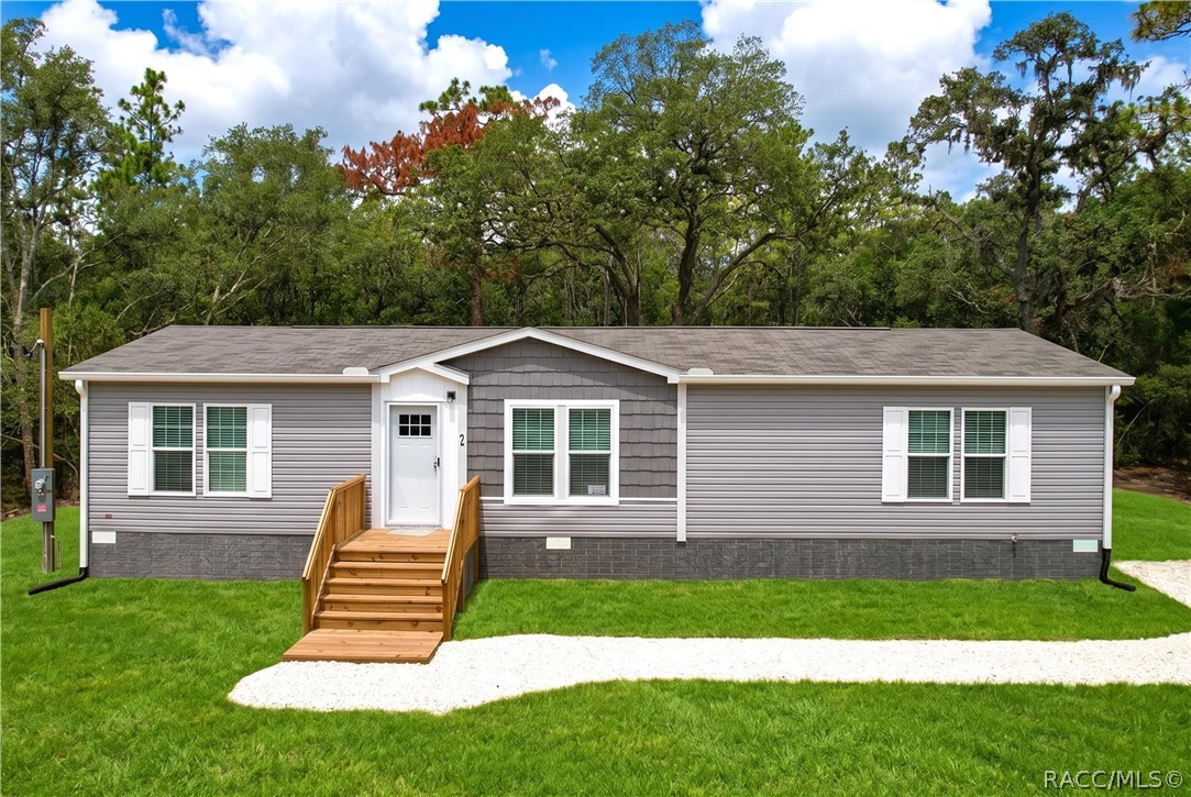 Photo 1 of 93 — 96 S Thayer Avenue, Lecanto, FL 34461