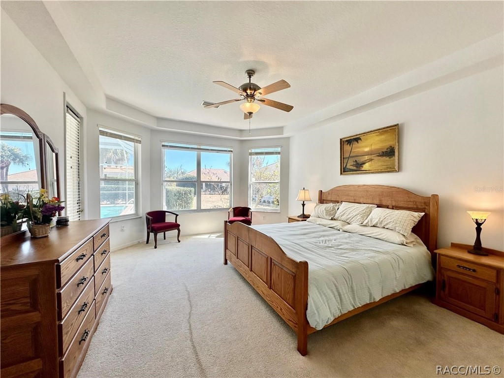 1543 N Killebrew Point