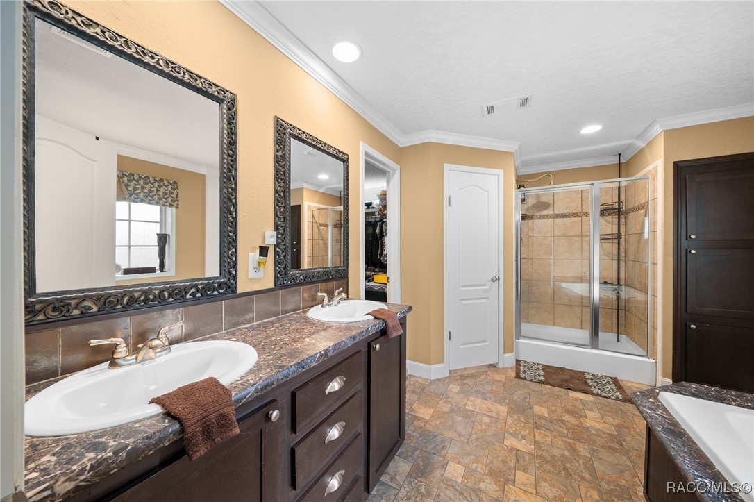 9649 NE 91st Terrace, Fort McCoy, Florida image 17