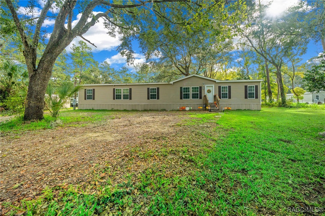 9649 NE 91st Terrace, Fort McCoy, Florida image 1