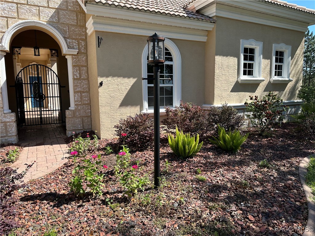 201 S Paladinn Circle