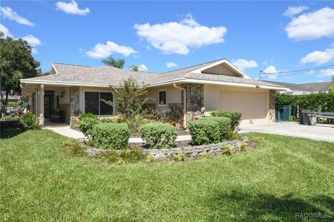 A home in Crystal River