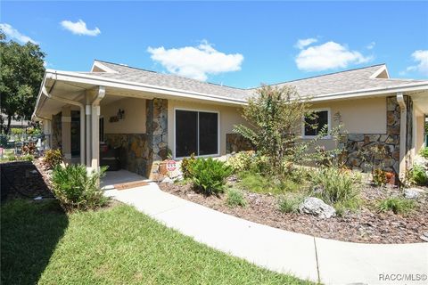 A home in Crystal River