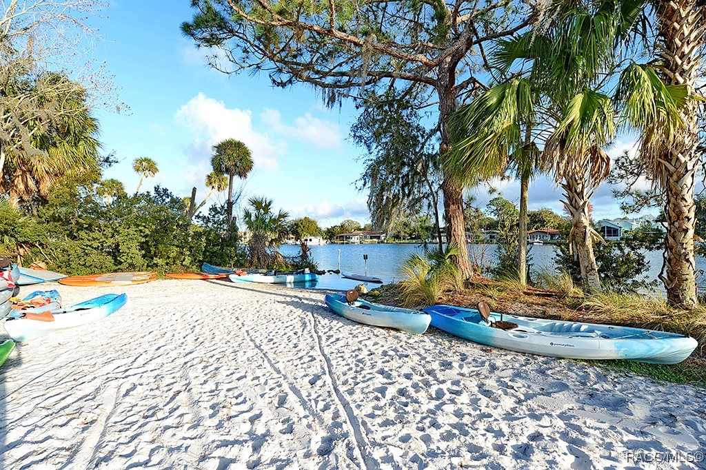 5212 N Suncoast Boulevard, Crystal River, Florida image 13