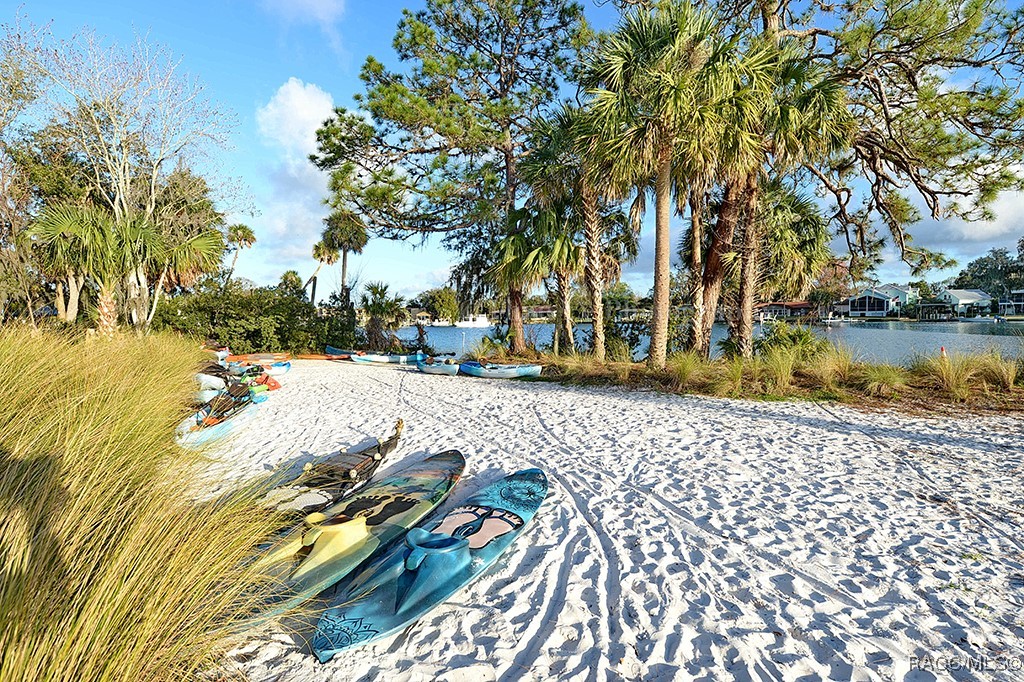 5212 N Suncoast Boulevard, Crystal River, Florida image 12