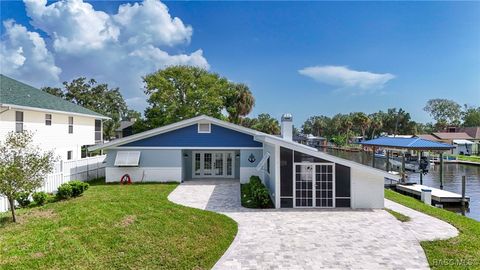 1940 NW 18th Street Crystal River FL 34428