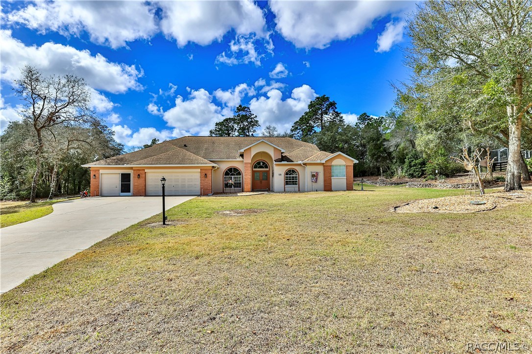 5420 N Rosedale Circle