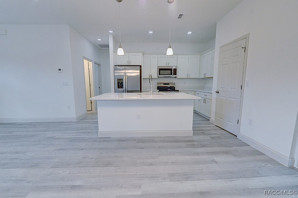 2660 W Gifford Lane, Citrus Springs, Florida image 9