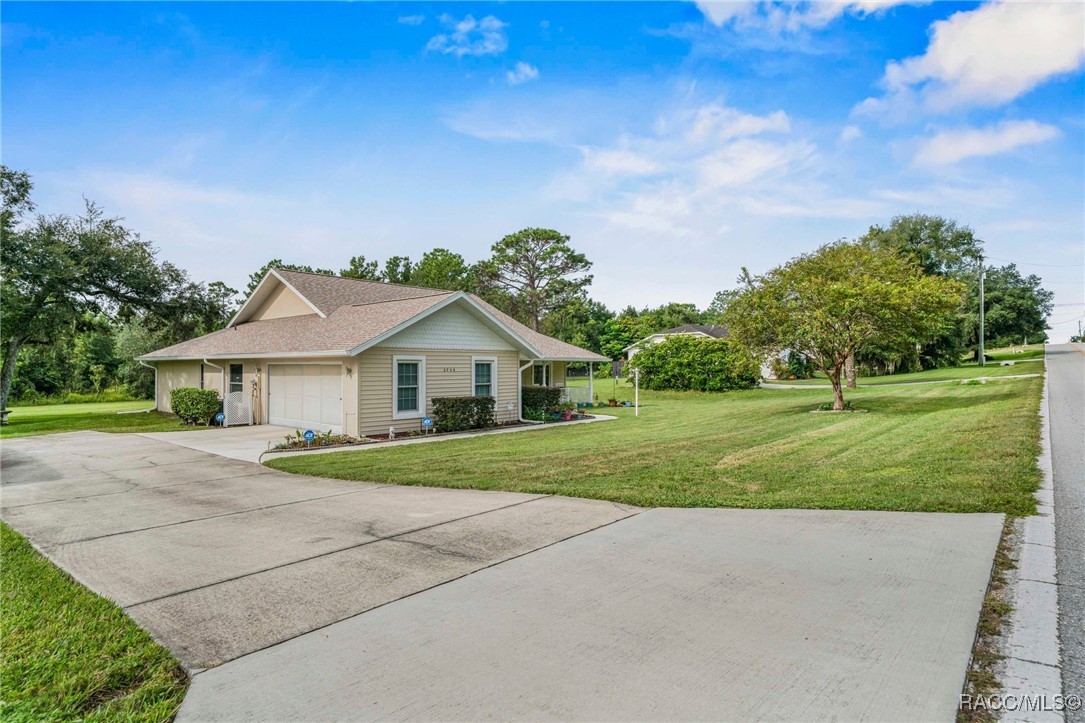 2740 E Steven Street