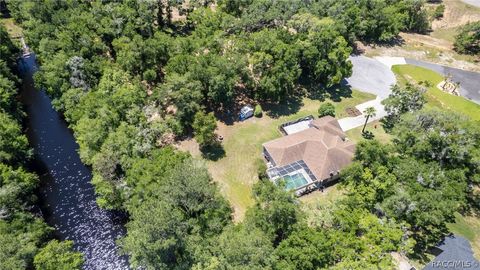 A home in Citrus Springs