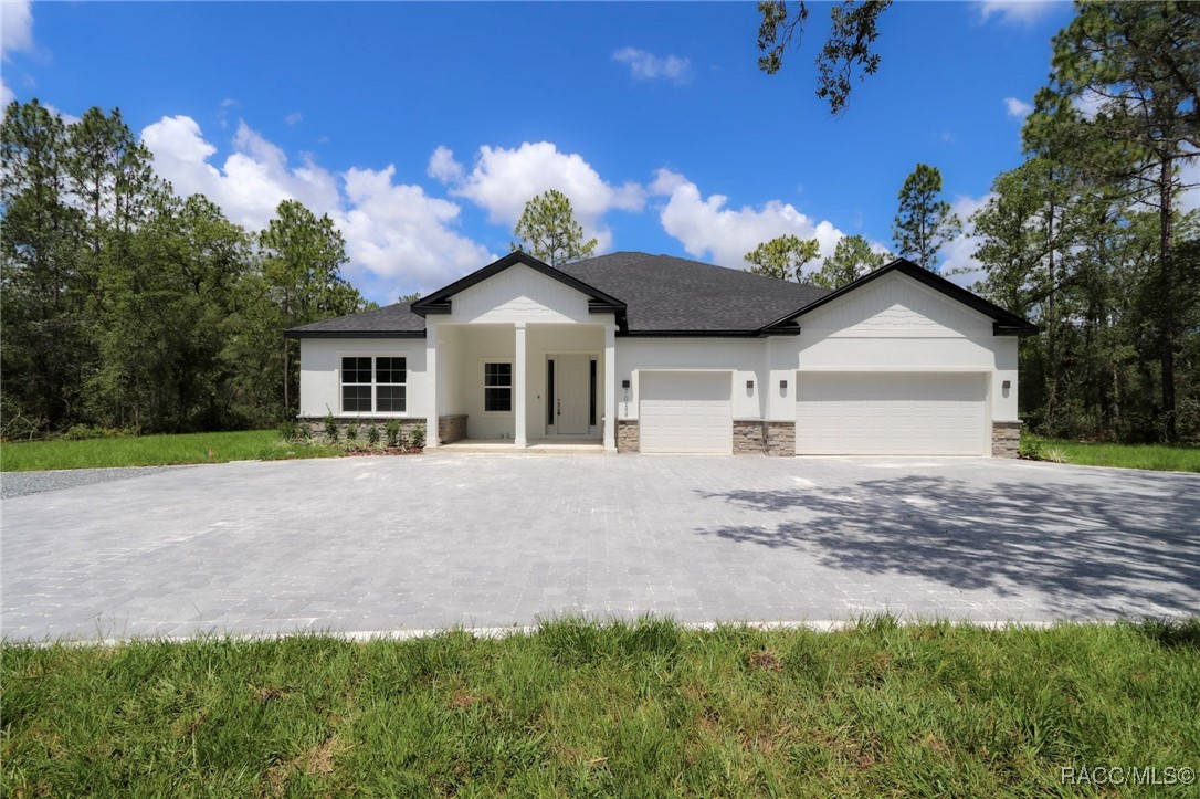 7024 N Fountainhead Drive