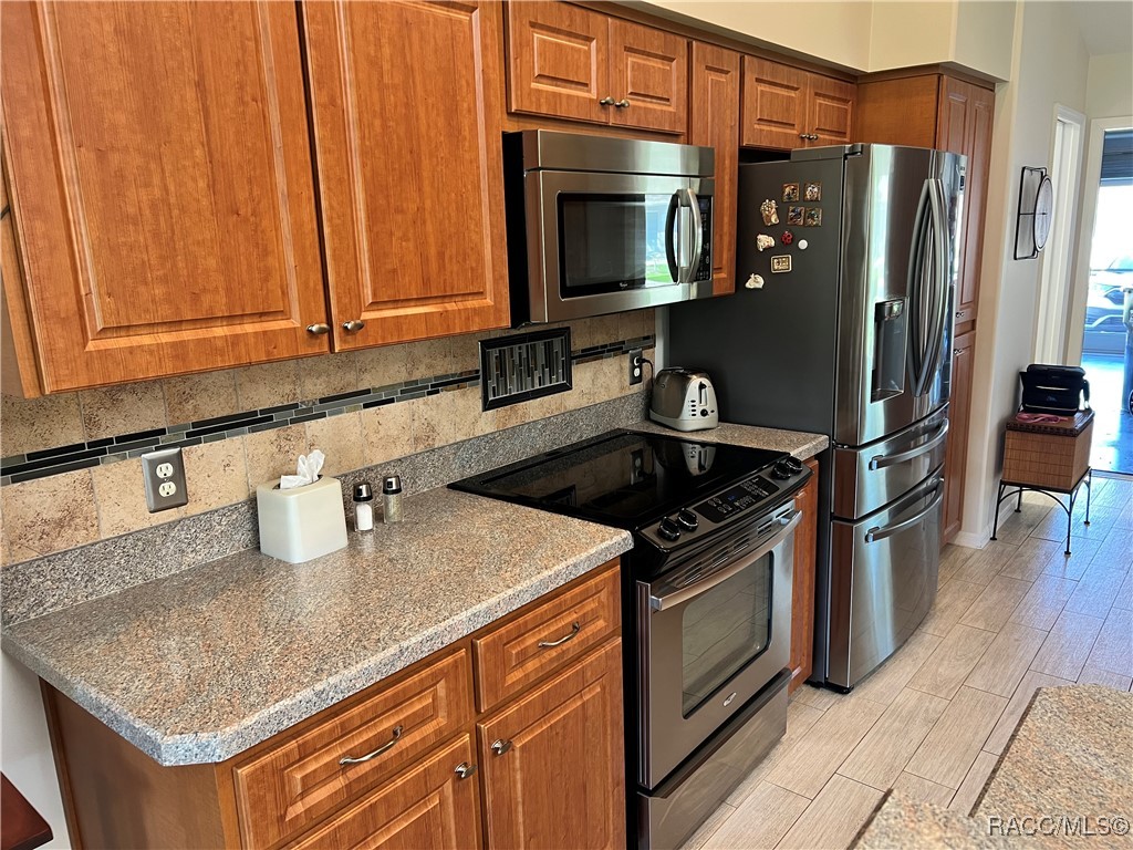 3596 E Cove Park Trail, Hernando, New York image 4