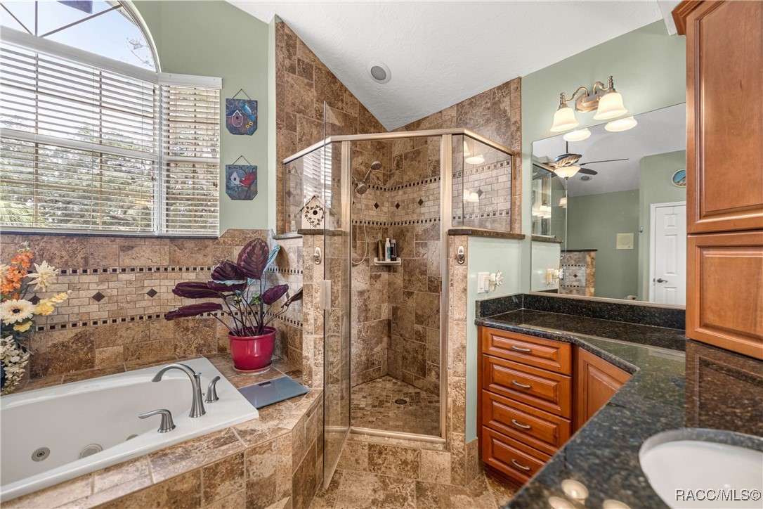 5209 N Red Ribbon Point