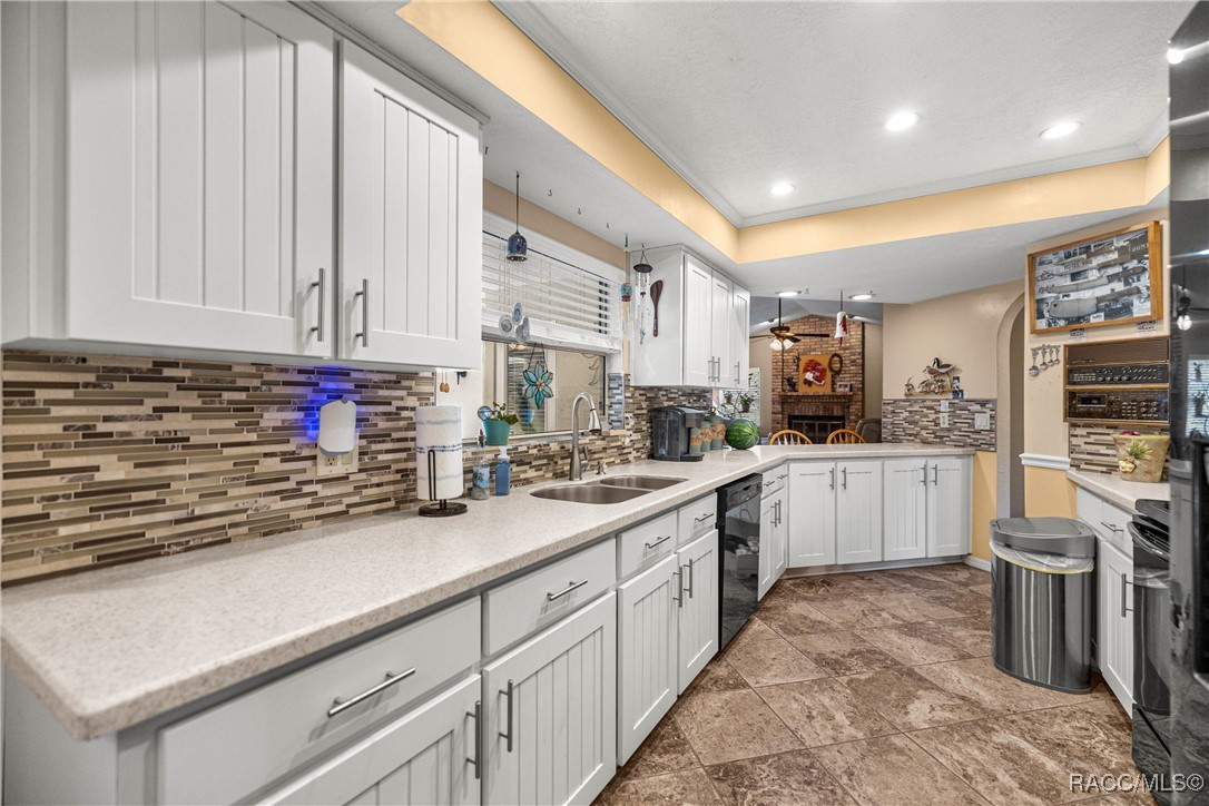 5209 N Red Ribbon Point