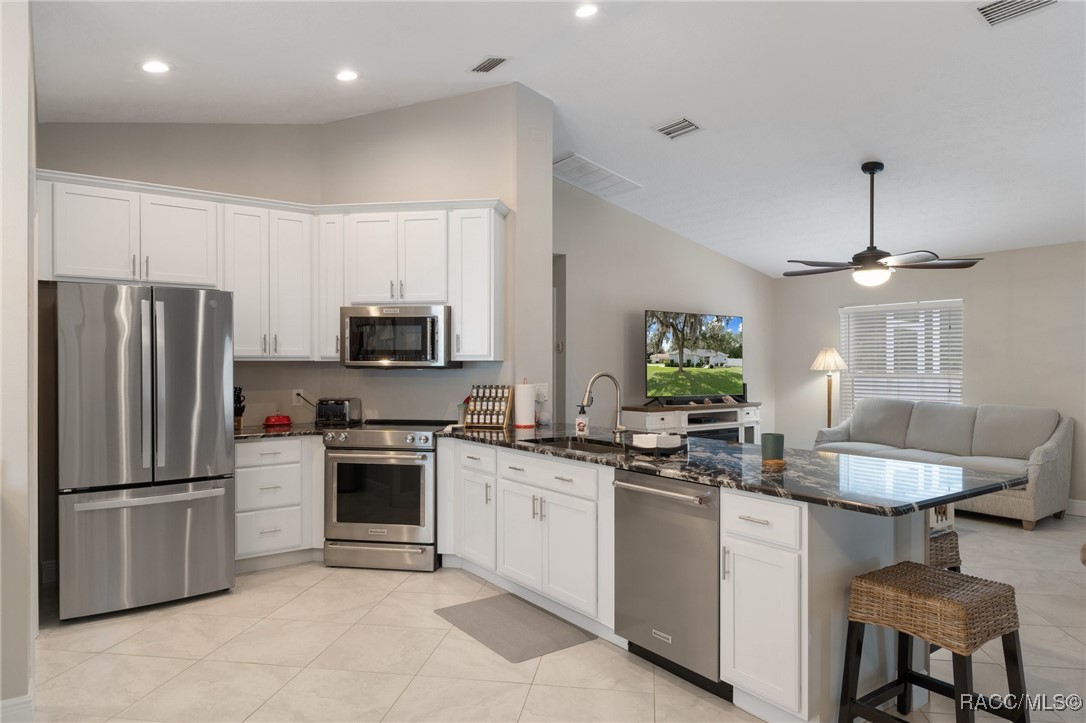 140 W Frisco Lane
