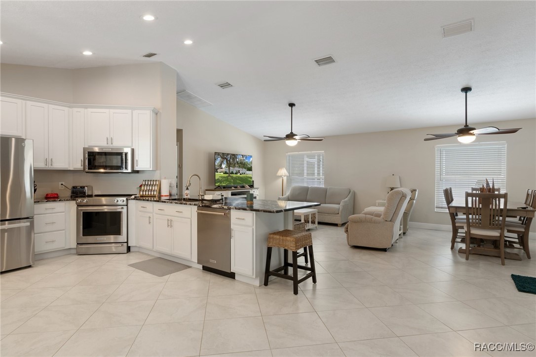 140 W Frisco Lane