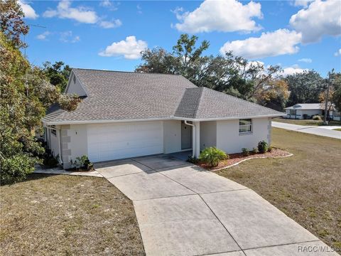 Condo For Sale - 2 Blair Court<br/> Homosassa, FL 34446