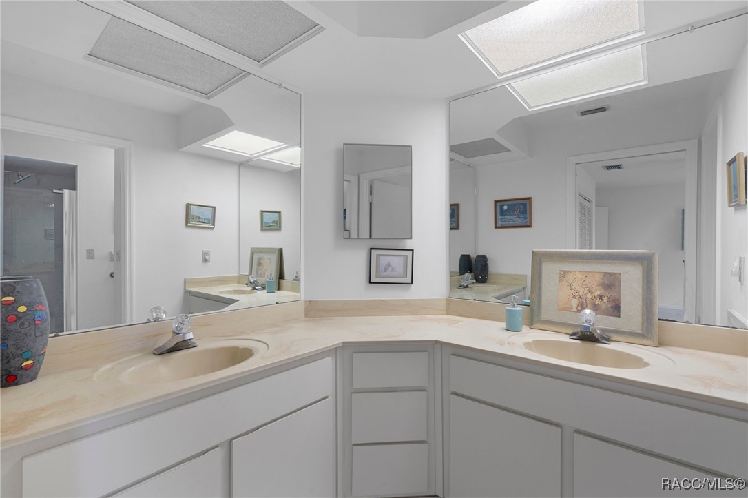 6044 W Dorset Drive, Crystal River, Florida image 25