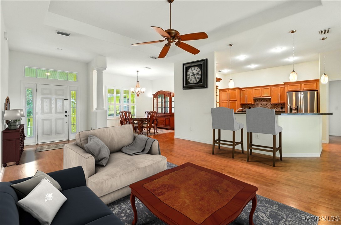 3367 S Oakdale Terrace