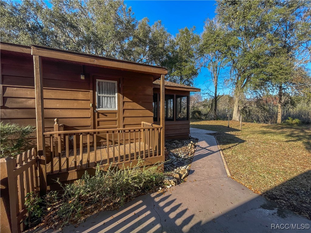 5500 S Marlin Point, Floral City, Florida image 9