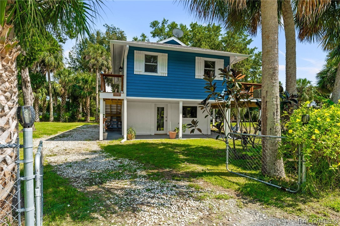 10581 Pine Island Drive, Weeki Wachee, Florida image 1