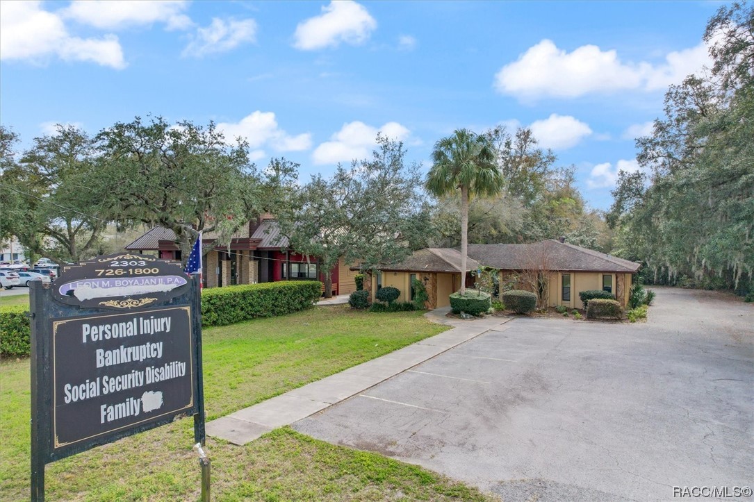 2303 Highway 44 W