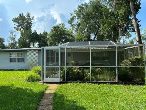 A home in Crystal River