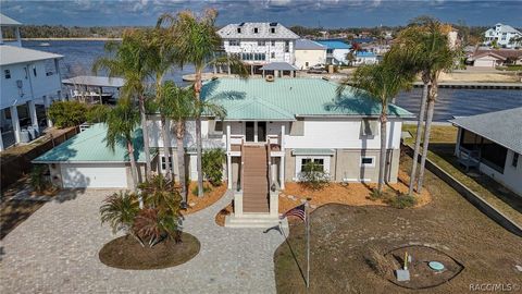 2225 N Watersedge Drive Crystal River FL 34429