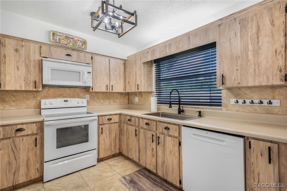 4674 S Silver Fox Terrace