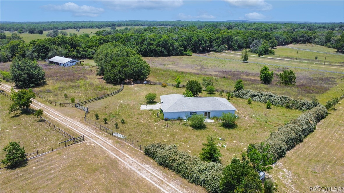 13347 S Old Jones Road, Floral City, Florida image 4