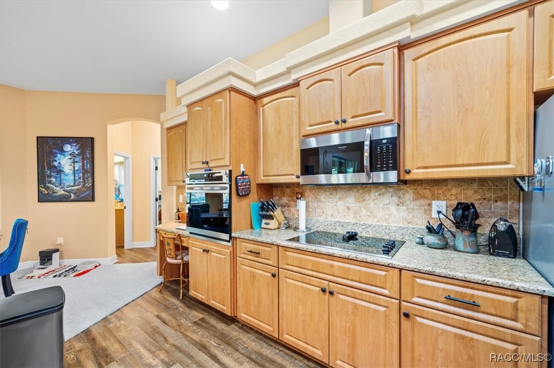 39 Linder Street, Homosassa, New York image 16