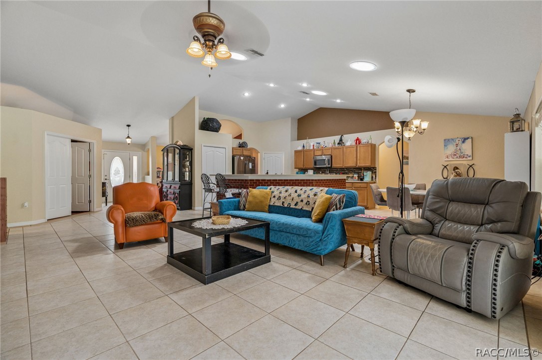 4350 W Horseshoe Drive